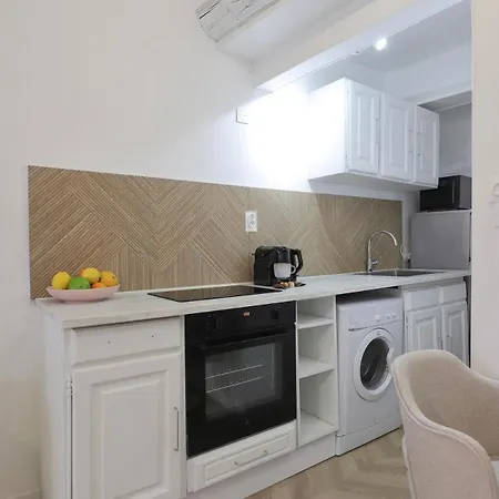 Superbe & Proche Апартаменты